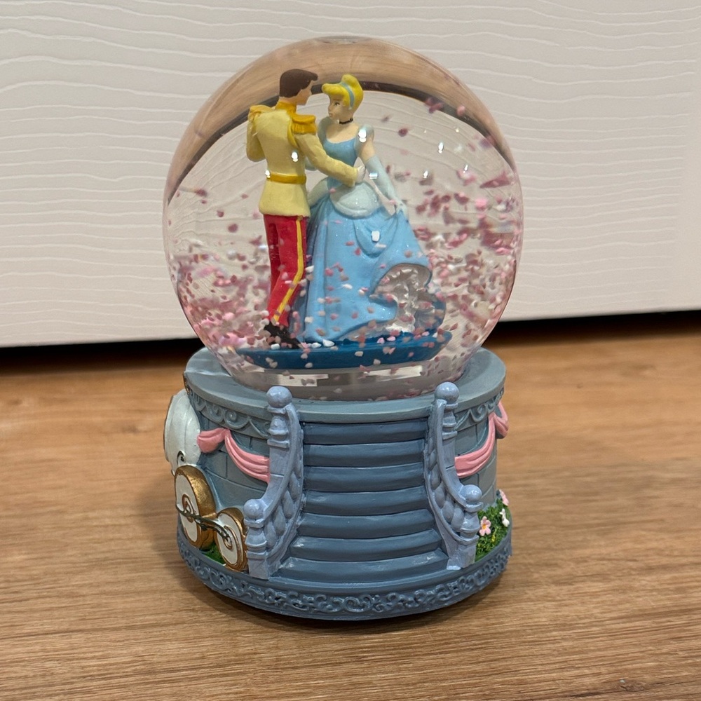 Cinderella Snow Globe with Blue and Red Accents